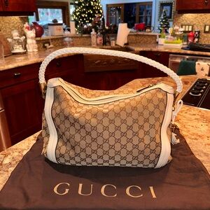 Gucci GG Canvas Bella Medium Off-white leather